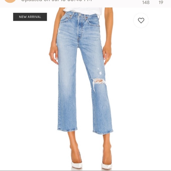 SOLD Levi’s Ribcage Straight Ankle Jeans - Picture 4 of 7